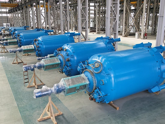 Reaktor Berlapis Kaca, Jenis Tertutup