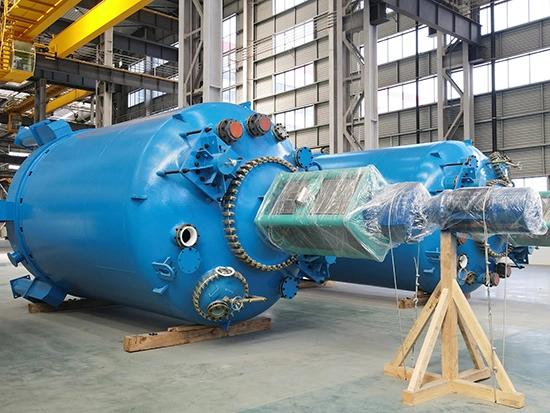 Reaktor Berlapis Kaca, Jenis Tertutup