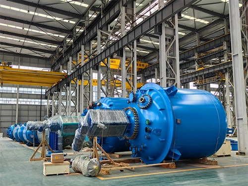 Reaktor Berlapis Kaca, Jenis Tertutup