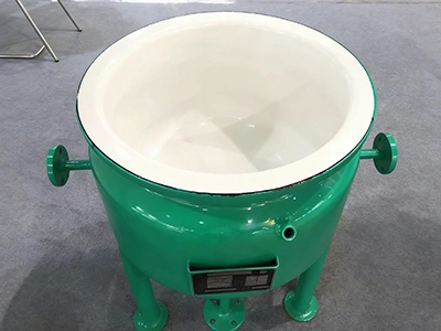 Reaktor berlapis kaca enamel putih