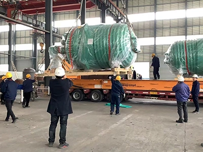 Peralatan Berlapis Kaca Dihantar Kepada Pelanggan Kami