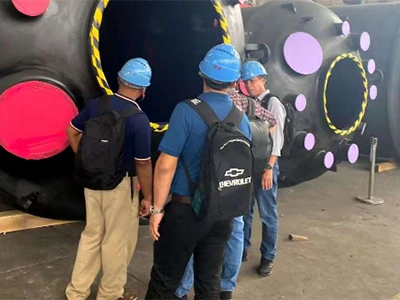 Pelanggan Thai melawat kilang kami